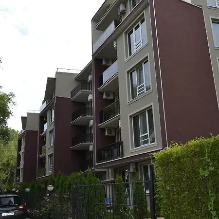Vip Park Apartment